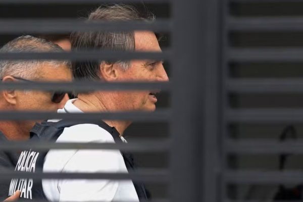 As regras que moradores do condomínio de Bolsonaro terão que seguir