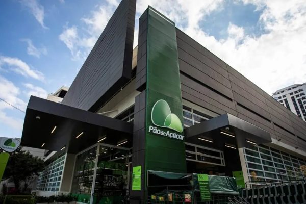 Pão de Açúcar vai falir? Entenda a crise da rede de supermercados