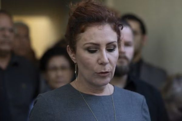 PF quer trazer Zambelli da Itália em voo comercial