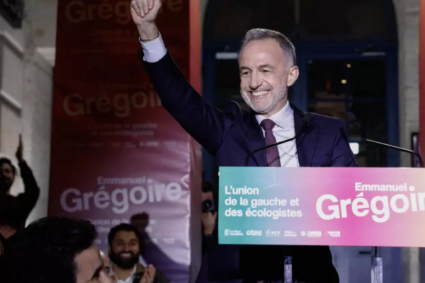 "Paris nunca será de extrema direita", diz Emmanuel Grégoire, eleito prefeito da capital francesa