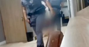 Imagem desfocada de agentes