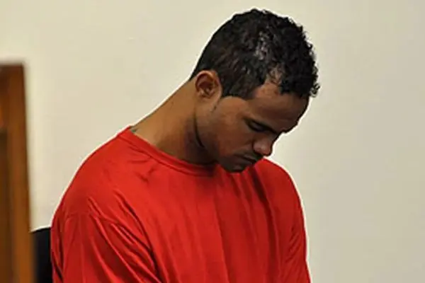 Justiça revoga liberdade condicional do goleiro Bruno; saiba a razão