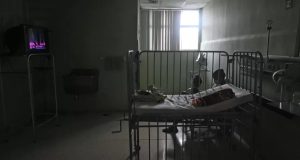 O hospital pediátrico William Soler, em Havana, no escuro