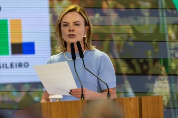 Planalto reage e quer associar escândalo do Banco Master a Bolsonaro