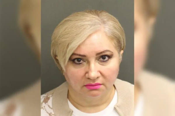 Pastora brasileira é acusada de falsificar credenciais e presa nos EUA