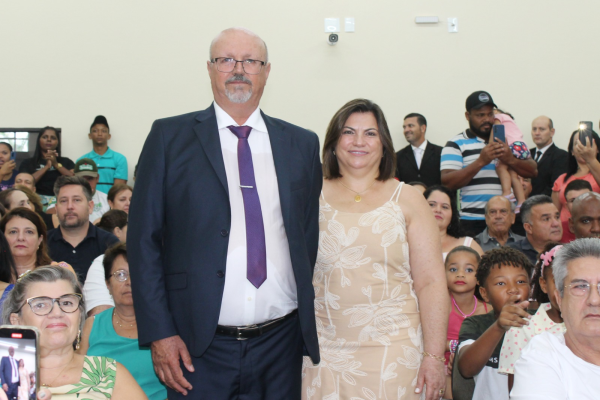 Prefeito e primeira-dama de cidade no interior de SP morrem em acidente de carro