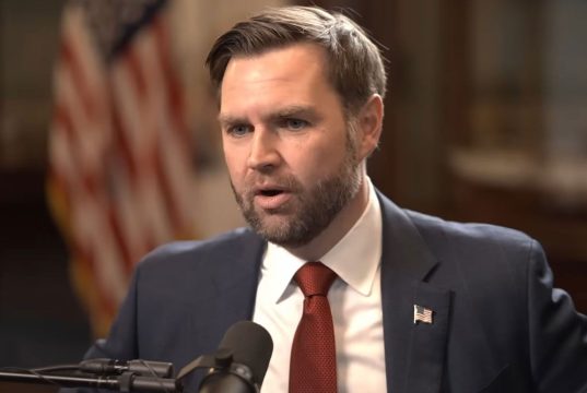 O vice-presidente dos Estados Unidos, J.D. Vance, falando