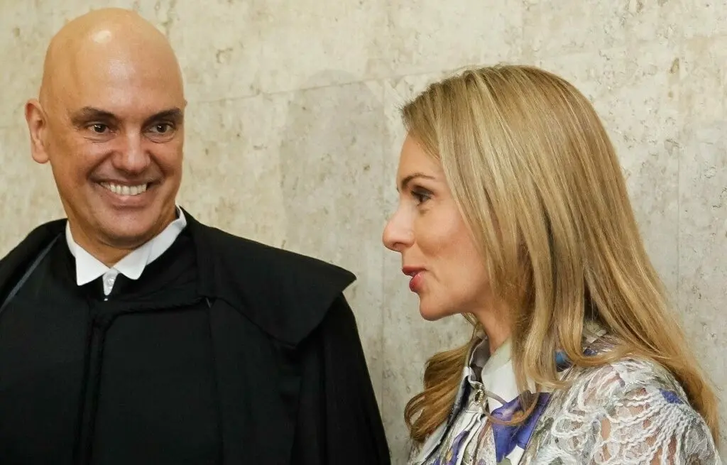 O ministro do STF (Supremo Tribunal Federal) Alexandre de Moraes e sua mulher, Viviane Barci de Moraes