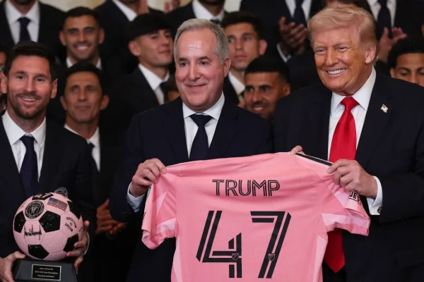 VÍDEO: Trump diz que Messi é melhor que Pelé em encontro na Casa Branca