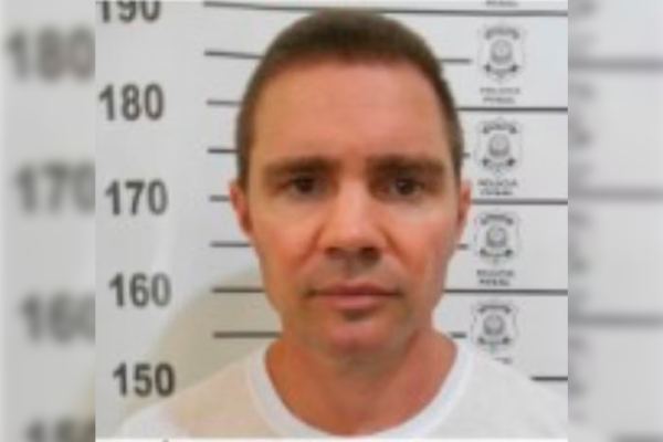 VÍDEO: PF transfere Vorcaro para cela em que Bolsonaro ficou preso