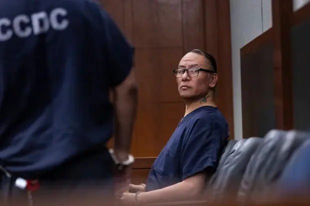 O ator Nathan Chasing Horse em audiência no tribunal