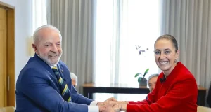 Cláudia Sheinbaum, a direita, elogiou a iniciativa do Pix brasileiro como uma das melhores no combate a lavagem de dinheiro