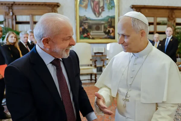 VÍDEO: Lula cita Papa Leão XIV e ataca “patriotas” que governam para os ricos