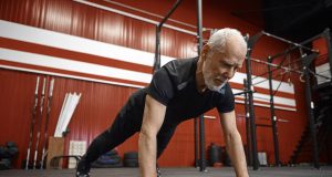 Conheça os impactos do treino após os 50 anos. Imagem ilustrativa