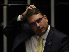Flávio Bolsonaro tenta remediar a pressão criada com a crise interna do núcleo bolsonarista