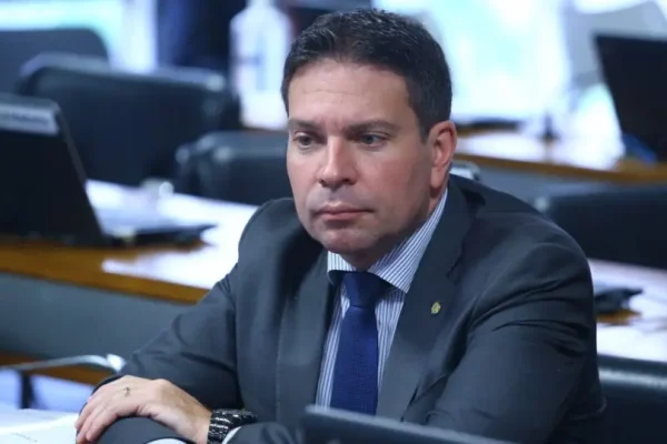 Como Ramagem foi capturado pelo ICE nos EUA