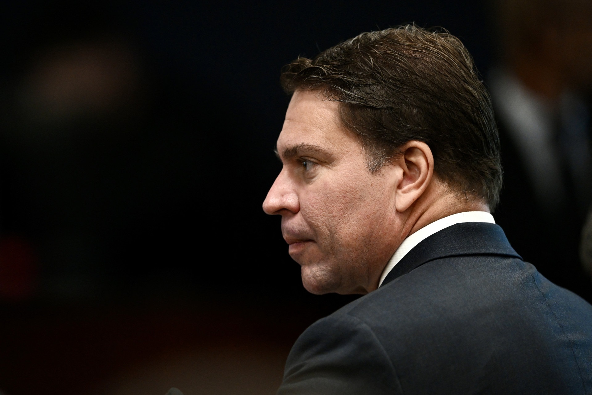 ex-deputado bolsonarista Alexandre Ramagem de perfil, sério