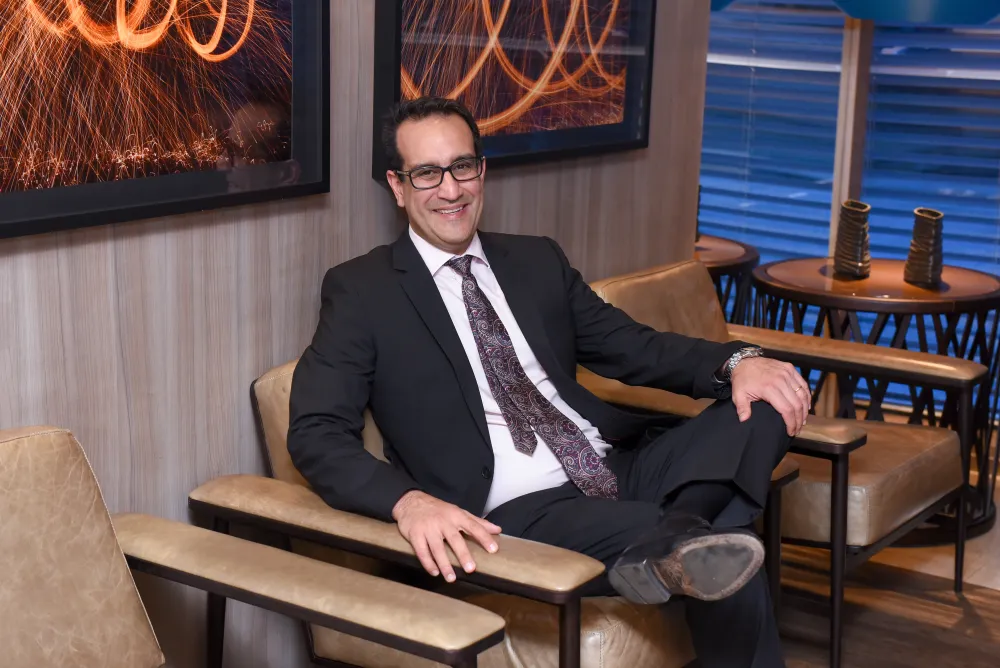 Alexandre Firmino Paniago é o médico responsável pelo ombro de Bolsonaro