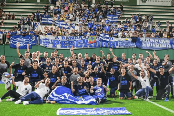 Títulos, investidor polêmico e ascensão meteórica: conheça o Barra, time de Balneário Camboriú