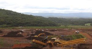 Escavadeiras em Brumadinho