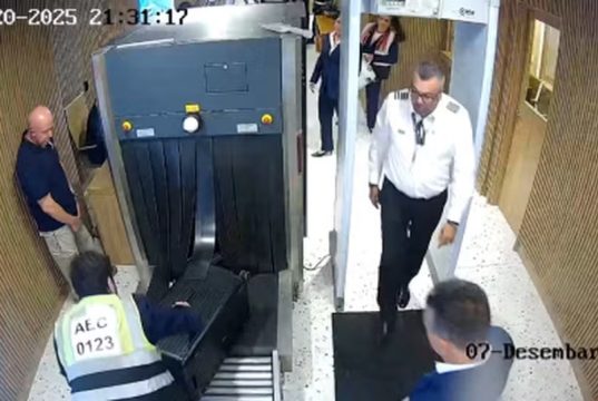 Imagens do desembarque do piloto José Jorge de Oliveira Junior no aeroporto São Paulo Catarina Aeroporto Executivo Internacional