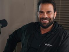 Fabiano Zettel, cunhado banqueiro Daniel Vorcaro, de moletom preto, sorrindo para a câmera