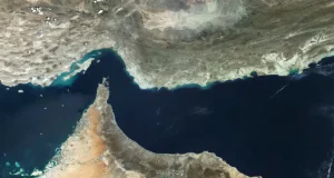 O Estreito de Ormuz, visto pelo Satélite Coperniocus.