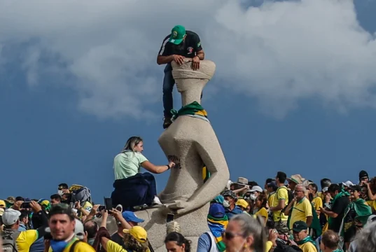A PL da Dosimetria mira livrar gente que nem esses da foto