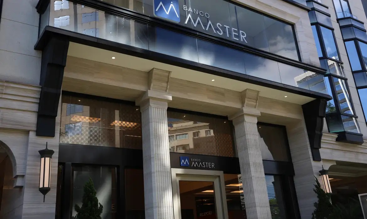 Prédio do Banco Master