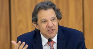 pré-candidato ao governo de São Paulo, o ex-ministro da Fazenda Fernando Haddad (PT), falando