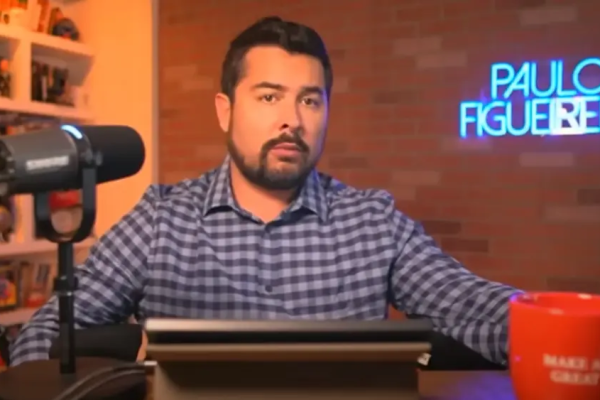 VÍDEO: Paulo Figueiredo diz que Valdemar está "gagá" e pede "intervenção" de Flávio Bolsonaro