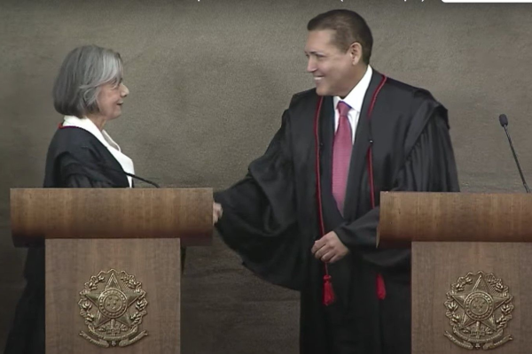 TSE inicia troca de Carmén Lúcia por Nunes Marques na presidência