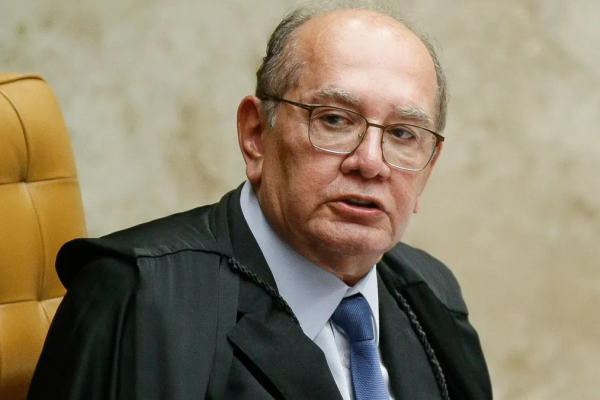 Gilmar diz que errou ao citar "boneco homossexual" de Zema