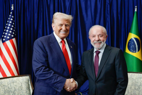 Estadão acusa Lula de "puxar briga" com Trump