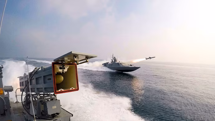 Irã promete retaliação “em breve” após apreensão de navio pelos EUA