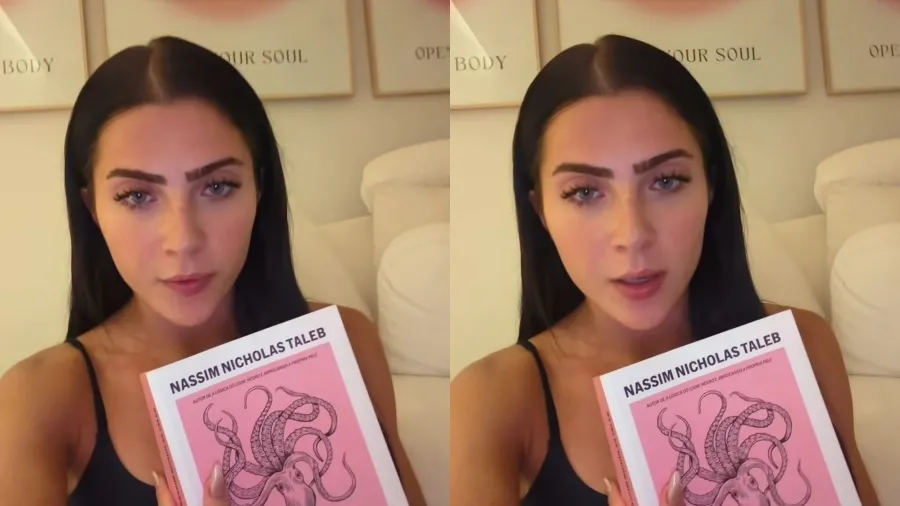 V&Iacute;DEO: Jade Picon compra livro, mas desiste de ler ap&oacute;s ver n&uacute;mero de  p&aacute;ginas