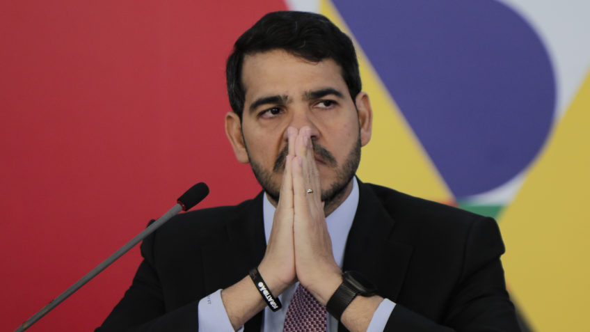 O advogado-geral da união, Jorge Messias, foi derrotado no Plenário do Senado em votação de 34 favoráveis contra 42 desfavoráveis.