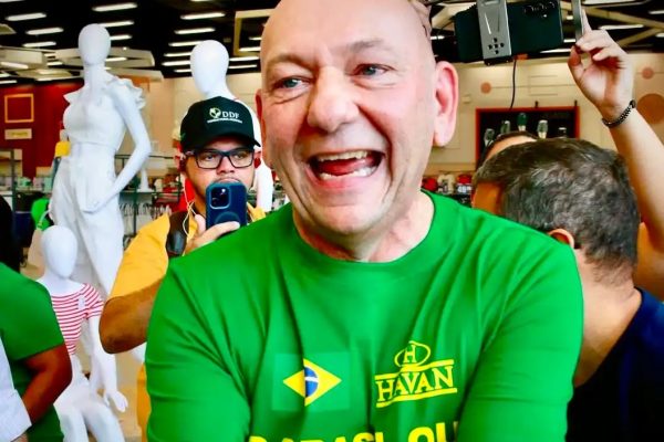 A farsa neoliberal da defesa das liberdades. Por Moisés Mendes