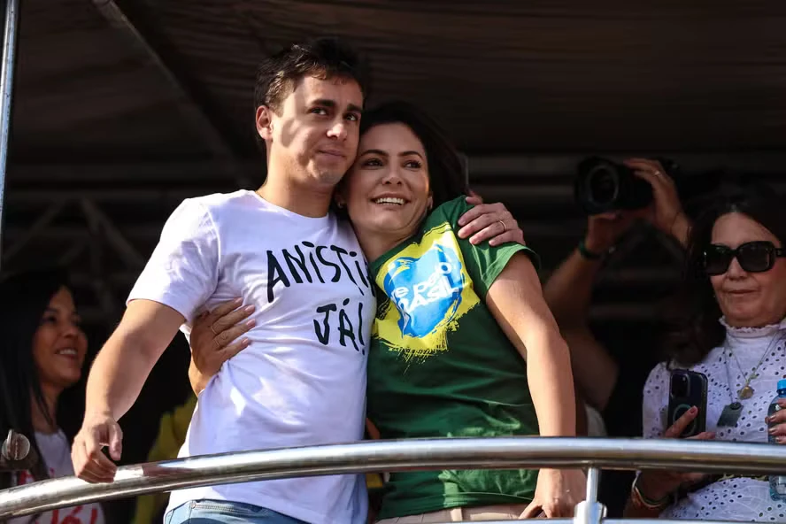 Nikolas Ferreira e Michelle Bolsonaro