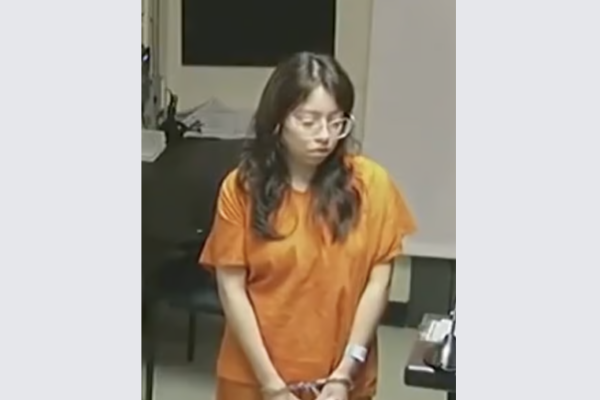 Estudante é presa na Flórida após piada com Netanyahu e pode pegar 15 anos de prisão