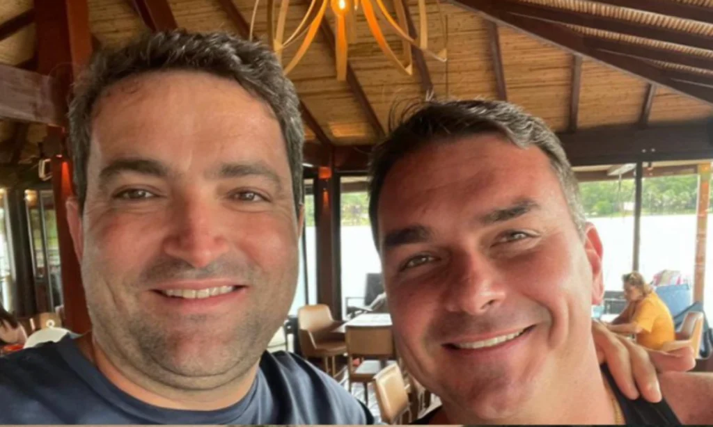 Willer Tomaz e Flávio Bolsonaro