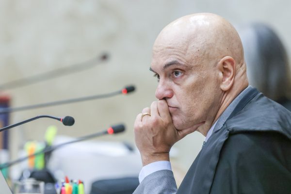 Moraes afirmou que só vai decidir penas após congresso se pronunciar sobre a Lei da Dosimetria