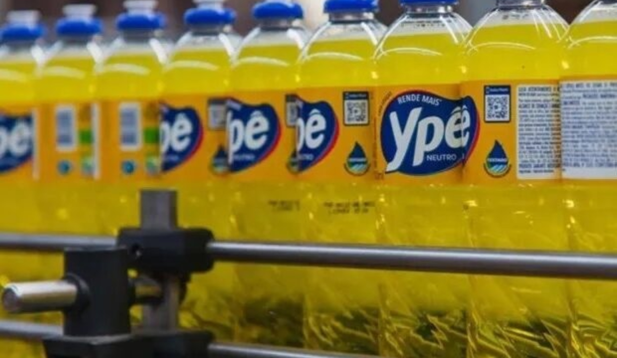 Detergentes Ypê amarelos