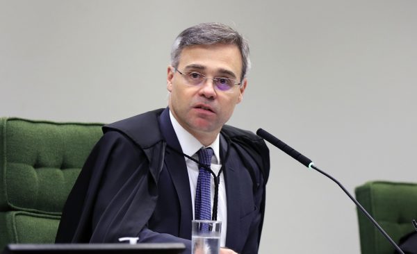 O ministro André Mendonça