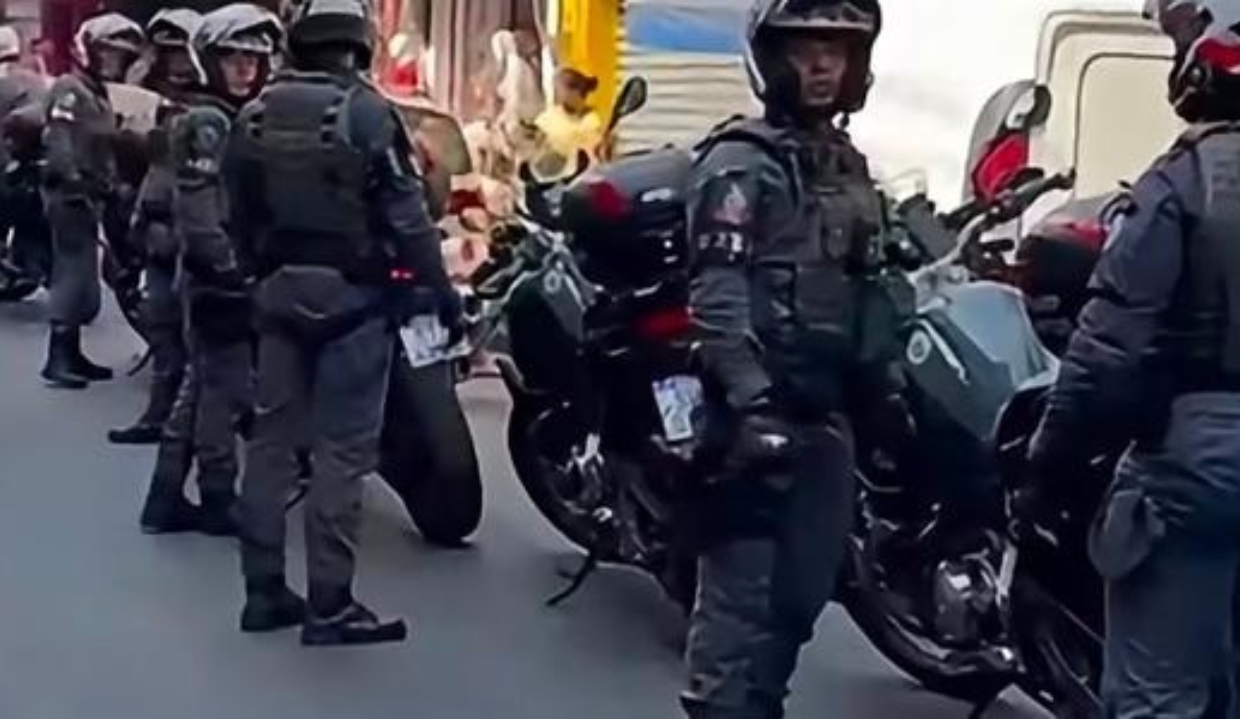 Agentes em Paraisópolis