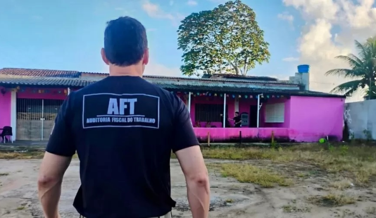 Operações coordenadas pela Inspeção do Trabalho encontraram adolescentes e mulheres submetidas a um sistema de dívidas abusivas, regras internas rígidas e retenção de pagamentos - Divulgação/MTE