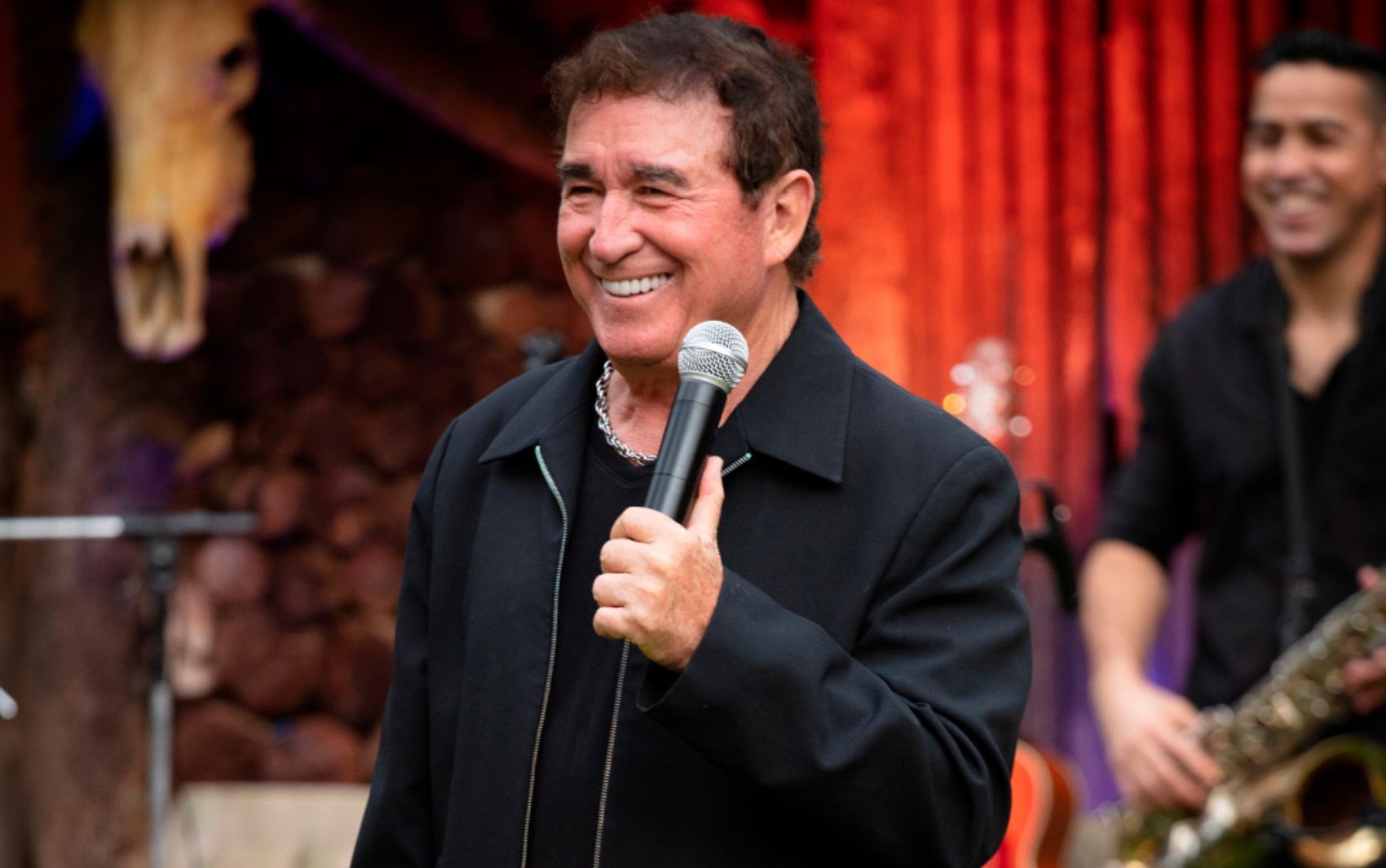 Cantor Amado Batista