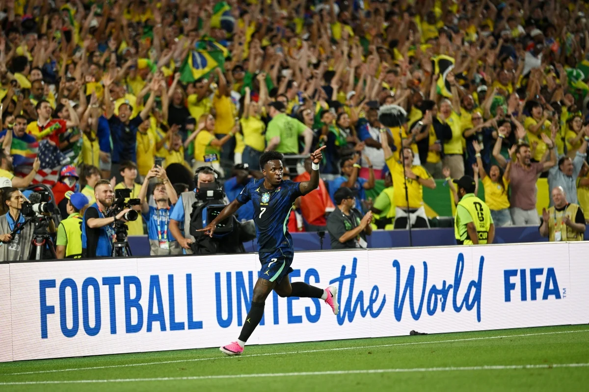 Jogadores da Seleção Brasileira durante partida da Copa do Mundo