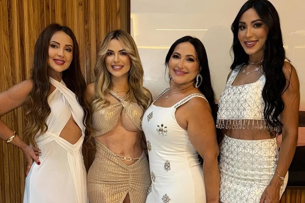 Deolane Bezerra e as irmãs