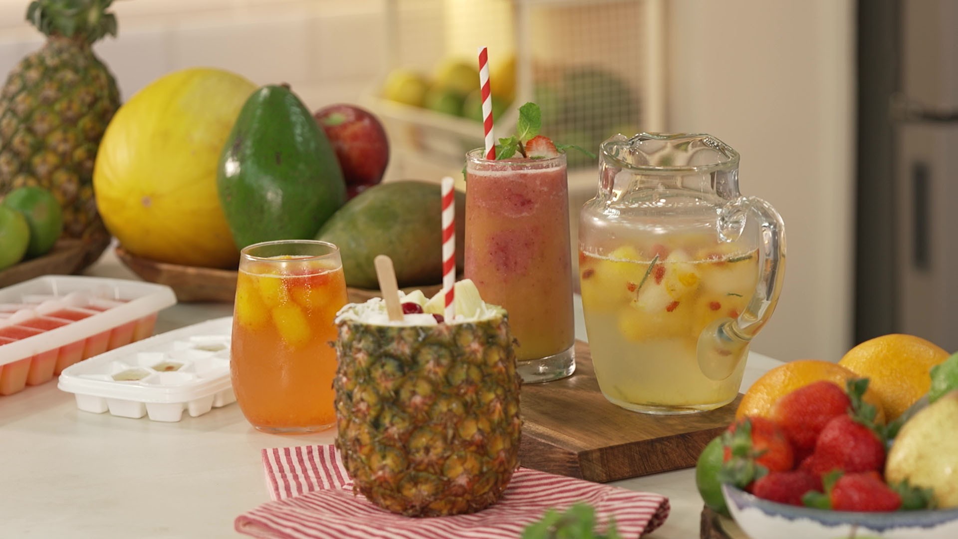 Drinks sem álcool com frutas congeladas